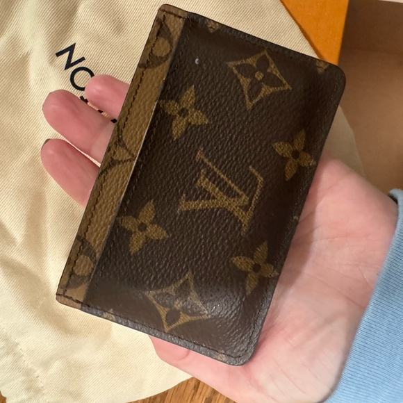 Louis Vuitton Monogram Card Holder - Picture 5 of 7